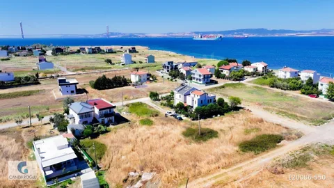 ÇANAKKALE LAPSEKİ ÇARDAK SAHİLDE SATILIK VİLLA ARSASI