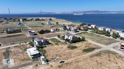 ÇANAKKALE LAPSEKİ ÇARDAK SAHİLDE SATILIK VİLLA ARSASI