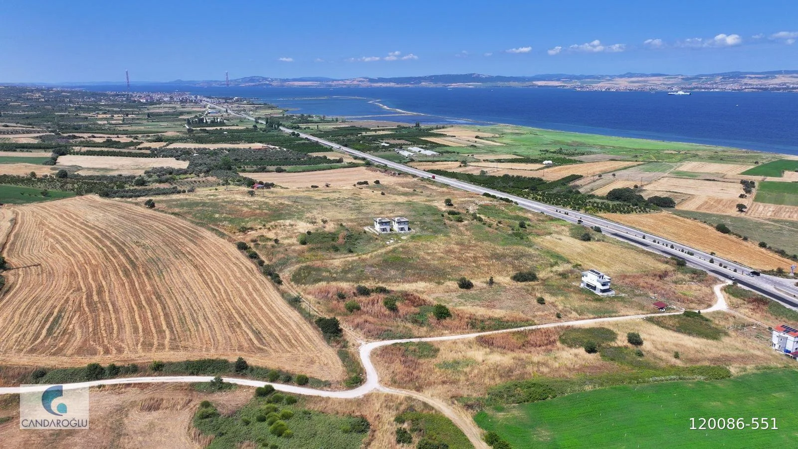 ÇANAKKALE LAPSEKİ ÇARDAK BOĞAZ VE KÖPRÜ MANZARALI SATILIK ARSA
