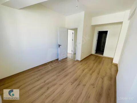 LAPSEKİ SAHİLDE SATILIK EBEVEYN BANYOLU SIFIR 3+1 DAİRE