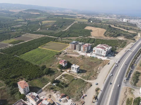 SARI ALAN İÇERİSİNDE DENİZE 500 m SATILIK ARAZİ