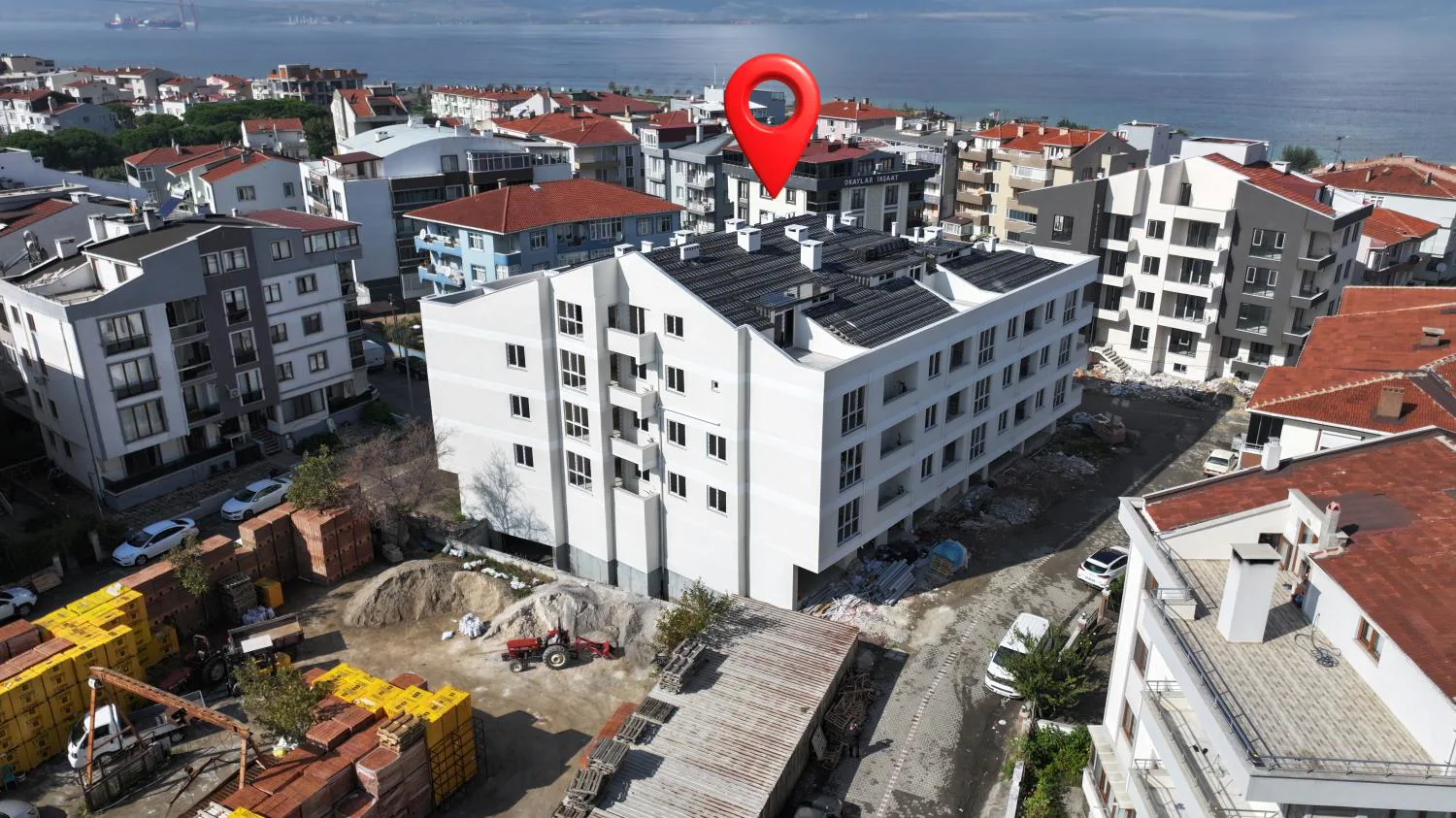 LAPSEKİ MERKEZDE SATILIK 2+1 DAİRE (8)