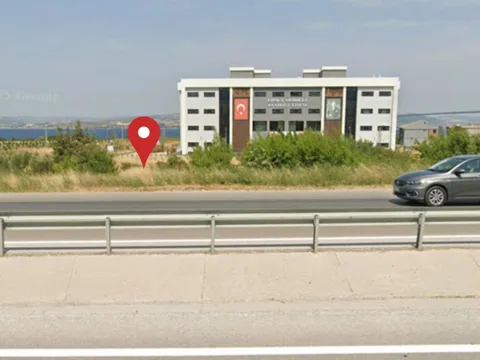 ANA CADDE ÜZERİ İÇDAŞ OKULUNUN ÖNÜNDE TİC+ KONUT İMARLI KUPON ARSA
