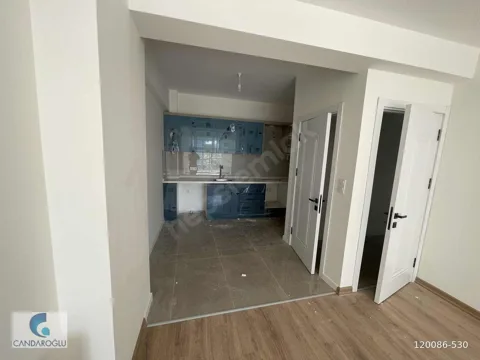 ÇANAKKALE LAPSEKİ TAM DENİZE YAKIN 2+1 SATILIK DAİRE